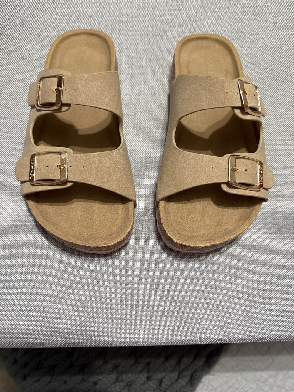 Tahari Neutral Tan Double-Buckle Slide Sandals - Kids - Youth size 1